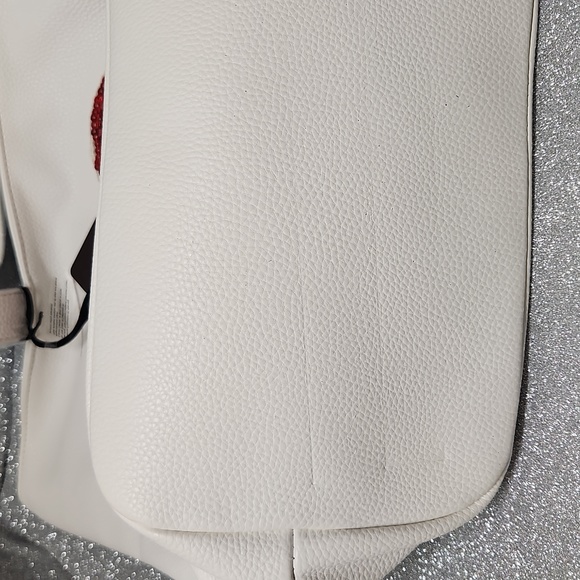 Kiss me handbag - Picture 11 of 12